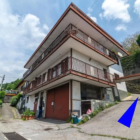 Lakefront Three Minutes From Orta Apartment *